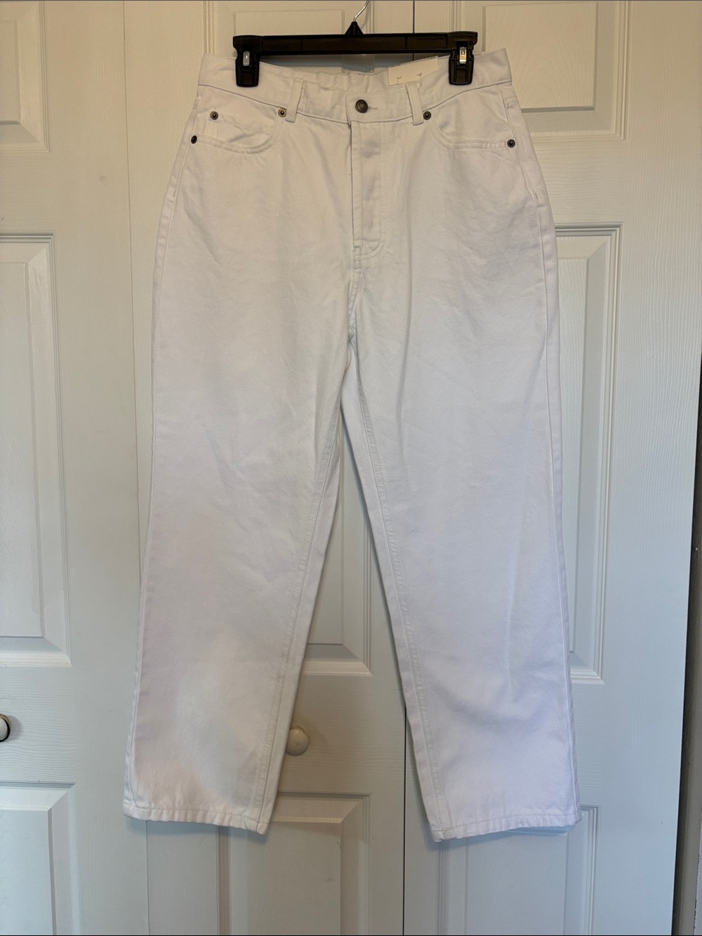 NWT KBB by Kahlana White Straight Leg Mid Rise Jeans - Size 4